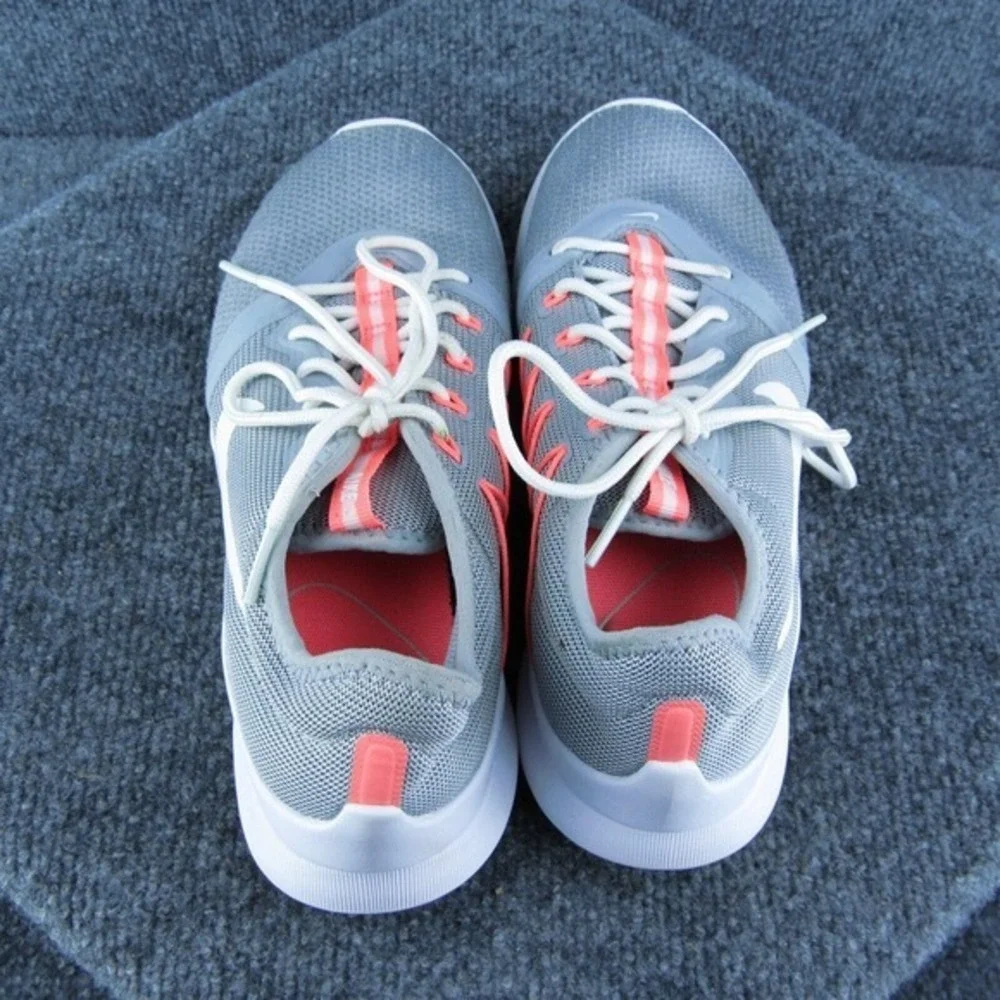 Nike VTR Wolf Women Sneaker Shoes Gray Fabric Lace Up‎ Size 6.5 Medium